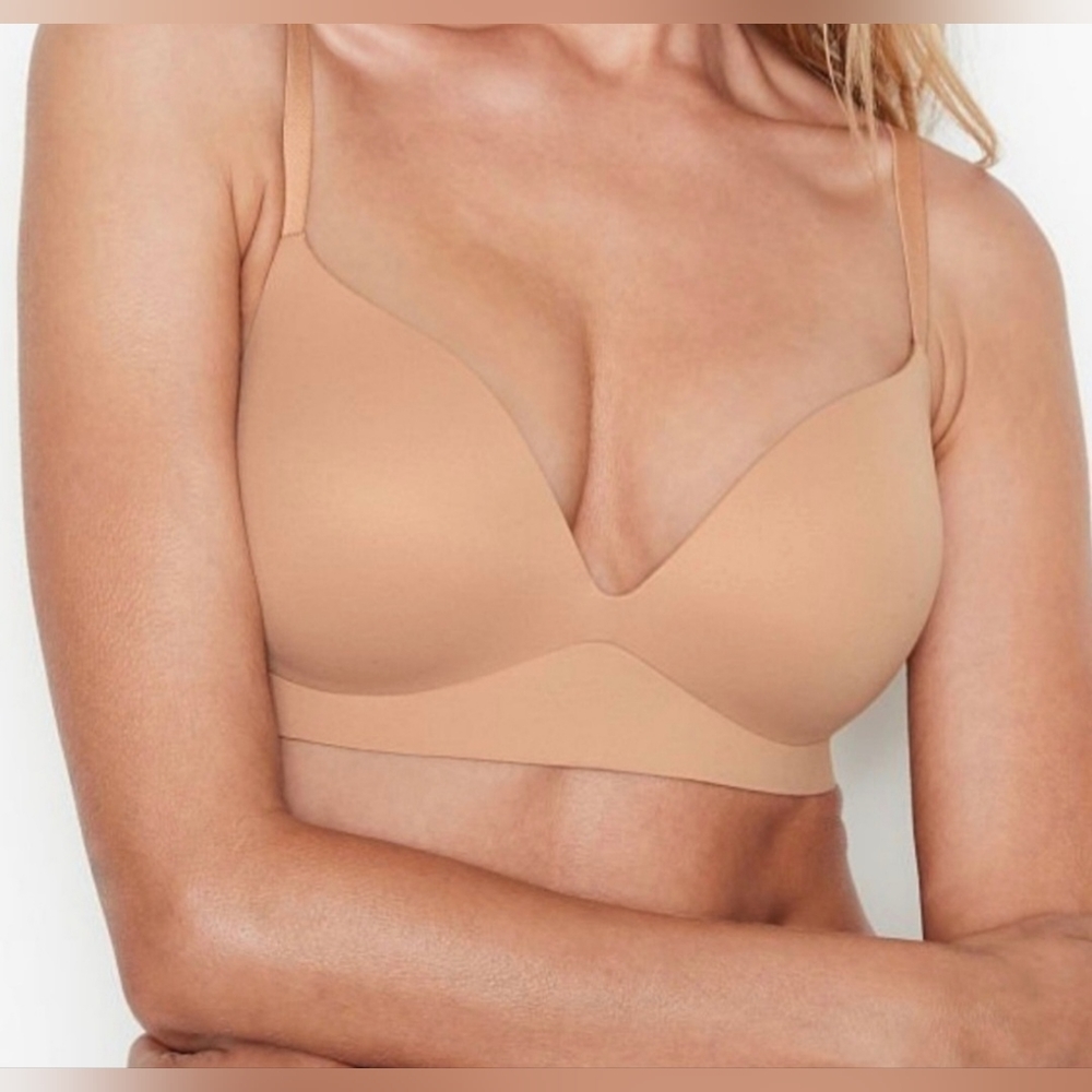2 Victoria's Secret Bra's Size 40F (3D) - Picture 9 of 13